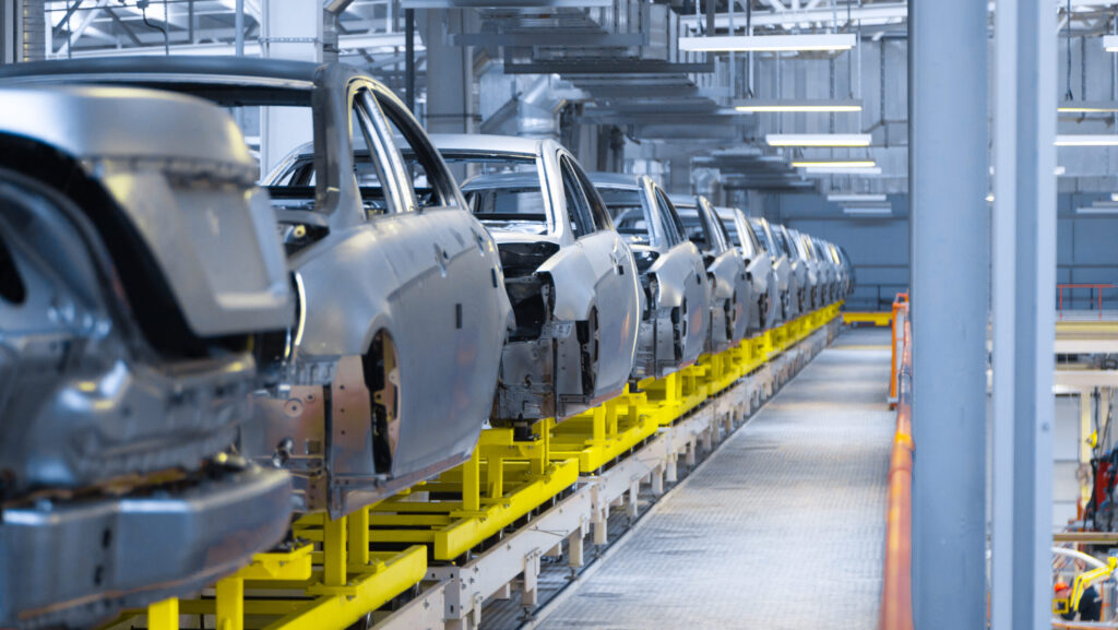 How a European Automaker Reduced Simulation Time by 85% with Microsoft Power BI Implementation   